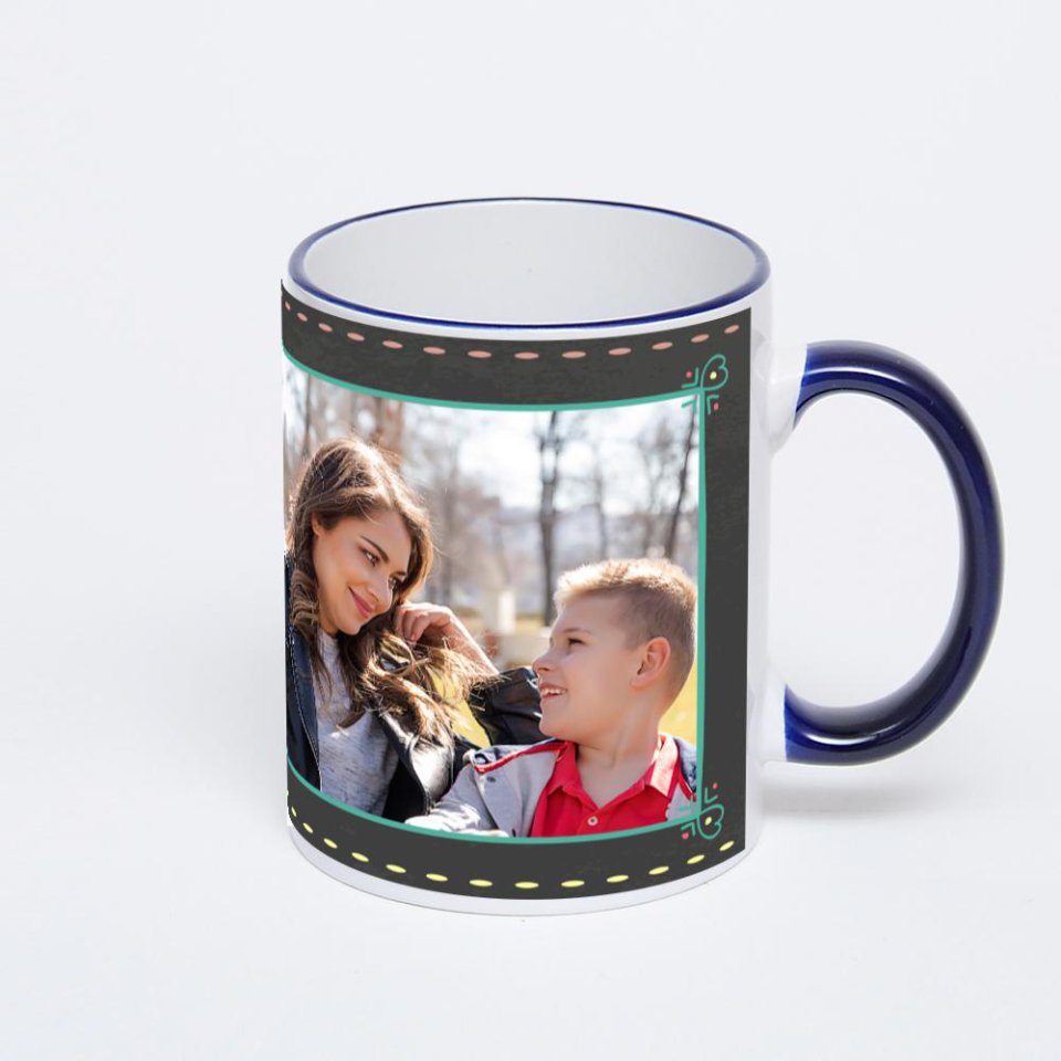 Кружка с тёмно-синей ручкой и ободком