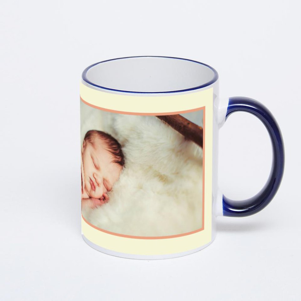 Кружка с тёмно-синей ручкой и ободком