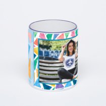 Кружка с тёмно-синей ручкой и ободком