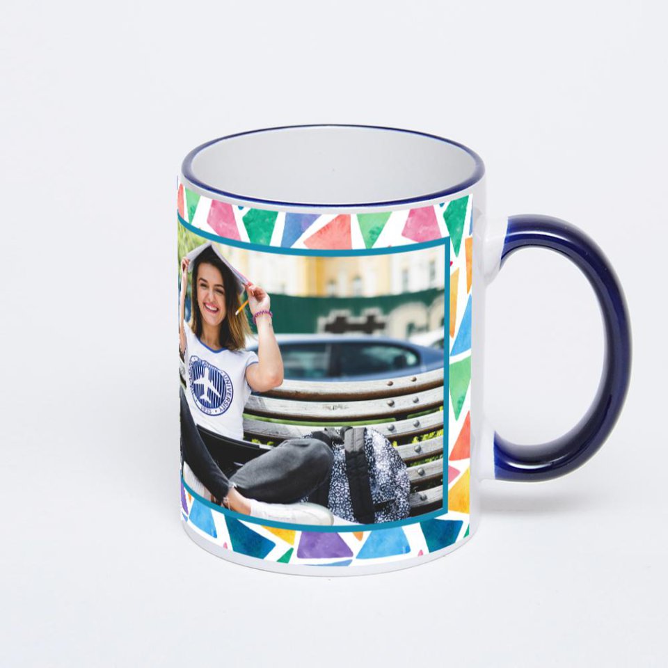 Кружка с тёмно-синей ручкой и ободком