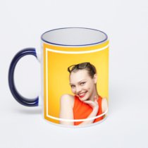 Кружка с тёмно-синей ручкой и ободком