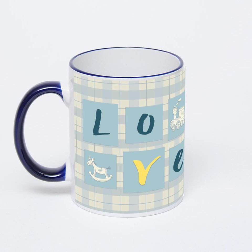 Кружка с тёмно-синей ручкой и ободком