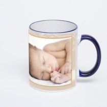 Кружка с тёмно-синей ручкой и ободком