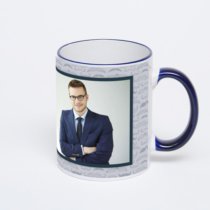 Кружка с тёмно-синей ручкой и ободком