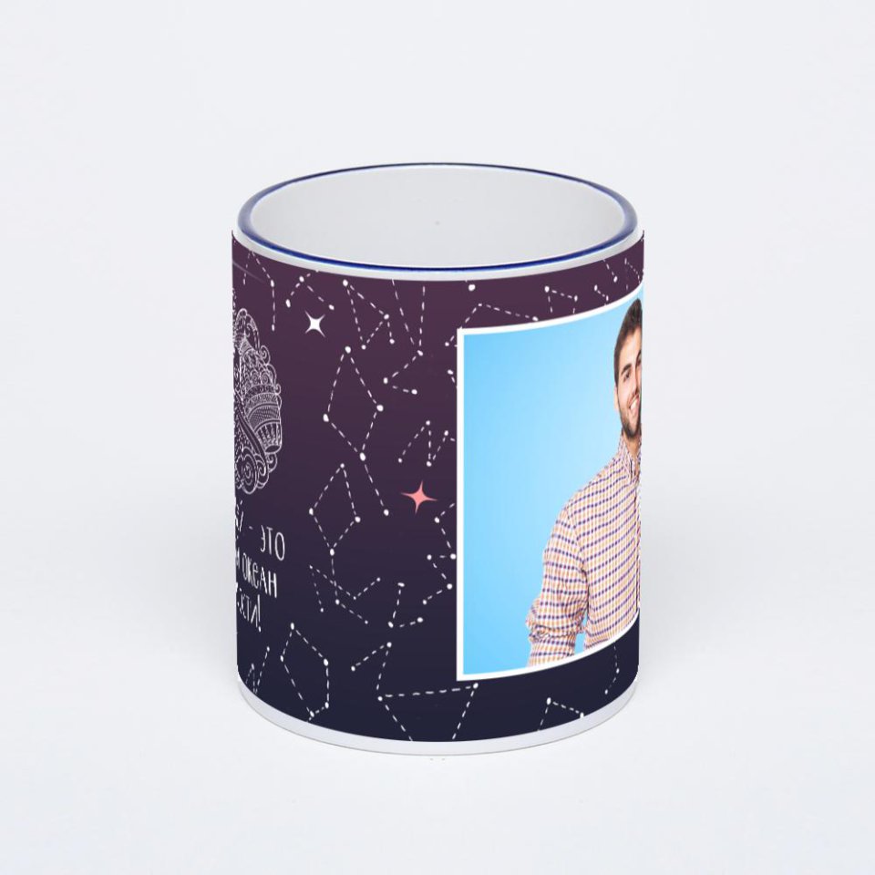 Кружка с тёмно-синей ручкой и ободком