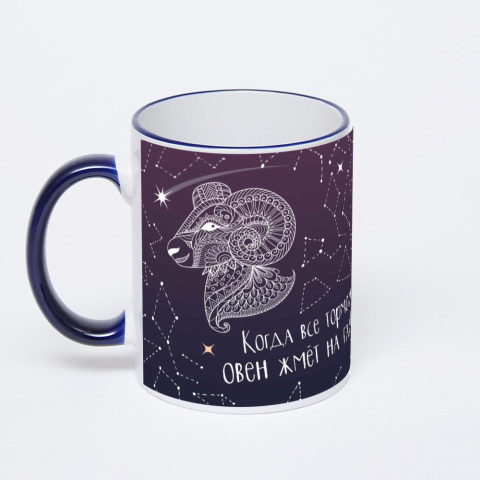 Кружка с тёмно-синей ручкой и ободком