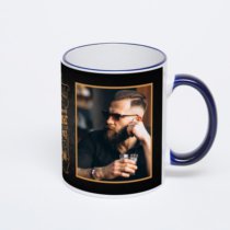 Кружка с тёмно-синей ручкой и ободком