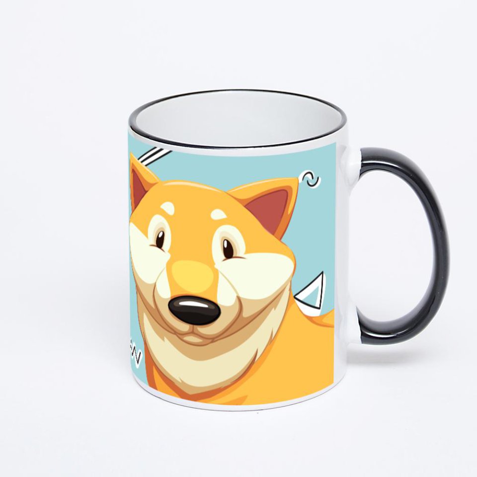 Кружка с черной ручкой и ободком