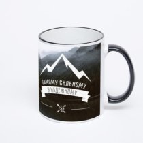 Кружка с черной ручкой и ободком