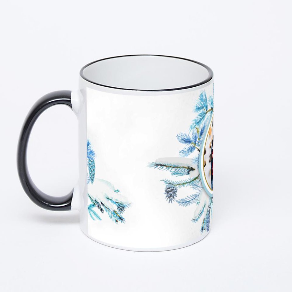 Кружка с черной ручкой и ободком