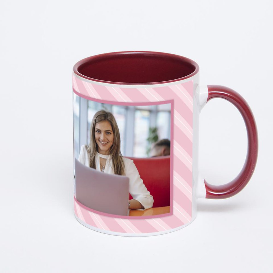 Бордовая кружка с фотопечатью