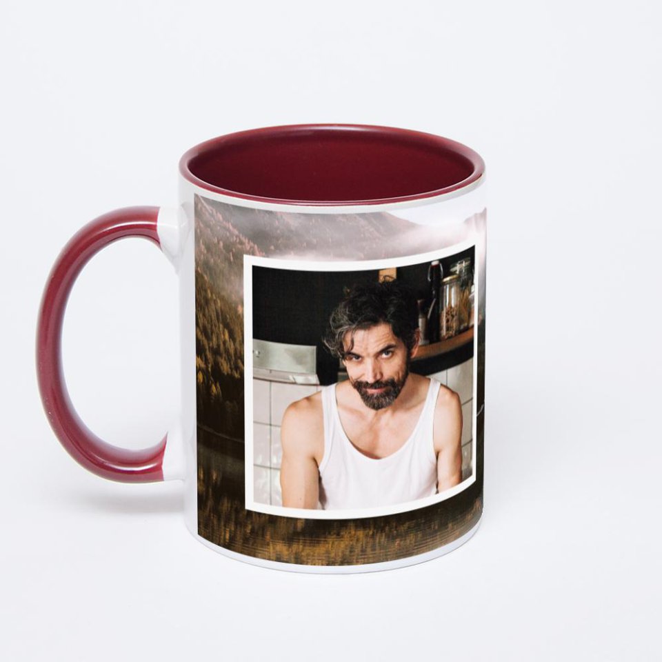 Бордовая кружка с фотопечатью