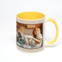 Желтая кружка с фотопечатью