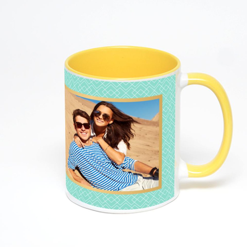 Желтая кружка с фотопечатью